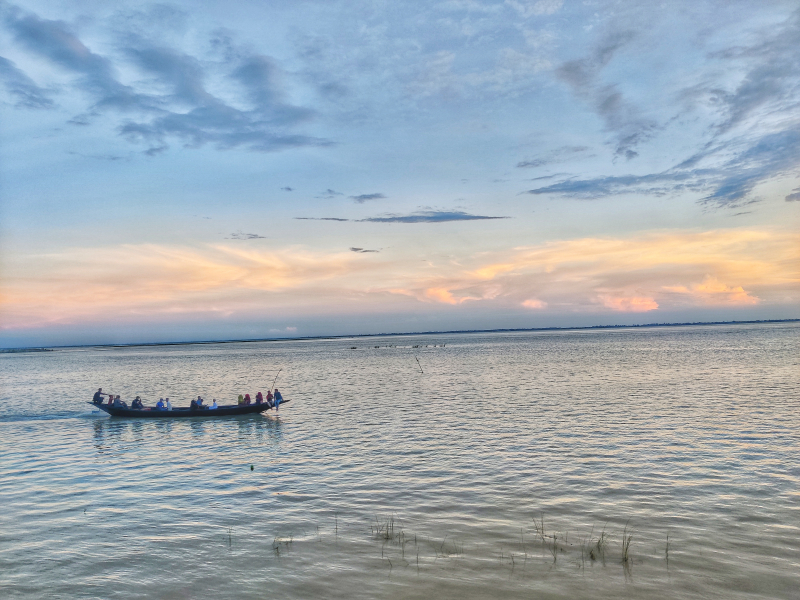 Abu Taher Feri stand (Padma River). Photo captured by me