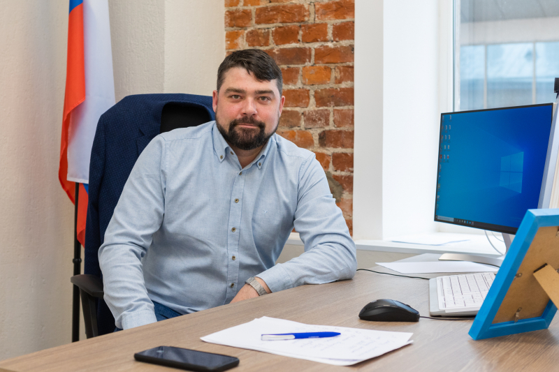 Danil Zakoldaev, the head of the Secure AI Systems program and dean of the Faculty of Secure Information Technologies. Photo by Dmitry Grigoryev / ITMO.NEWS
